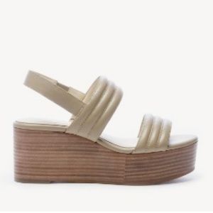 Sole Society Amberly Taupe Platform sz 5